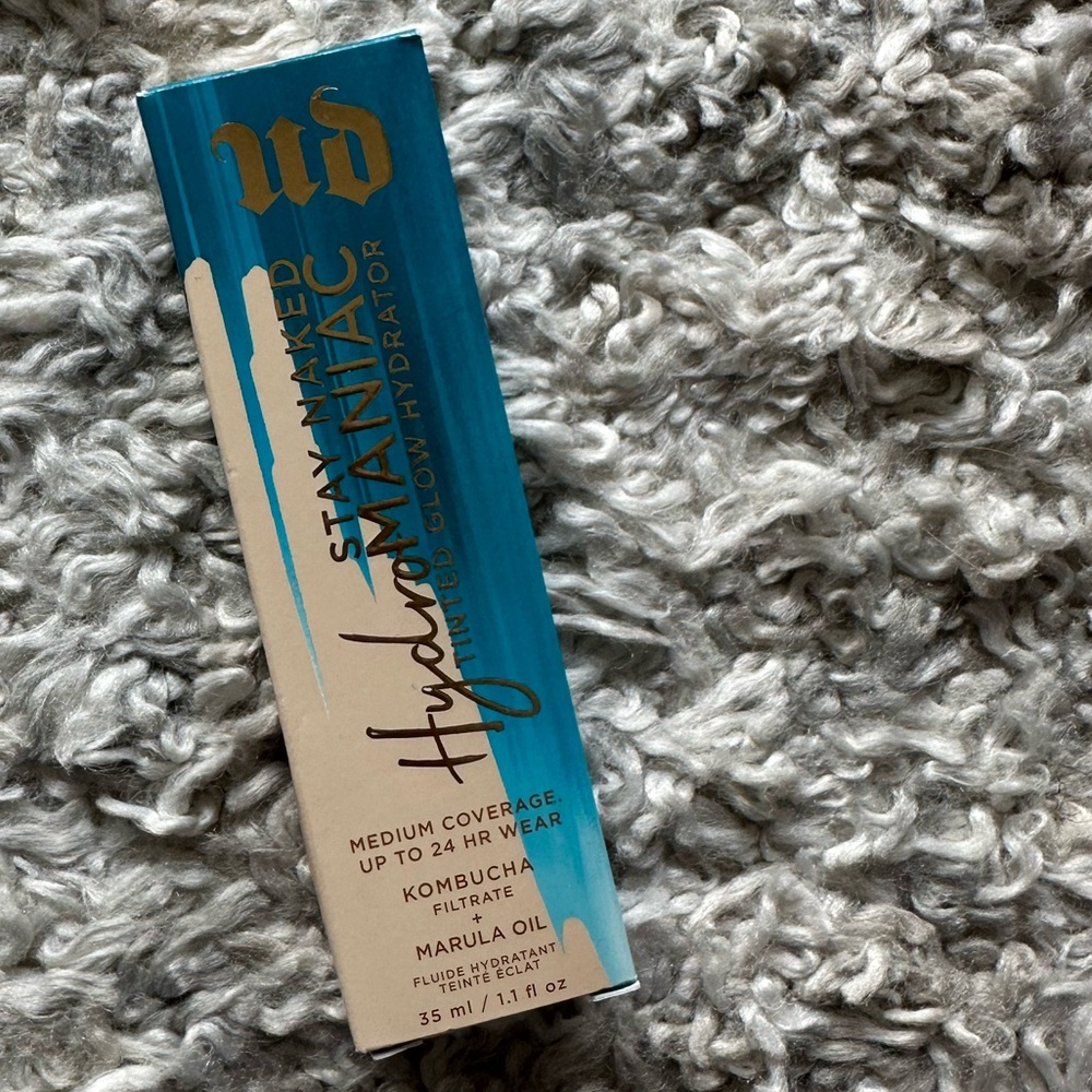 NIB Urban Decay Stay Naked Hydromaniac Tinted Glow Hydrator in 20 Fair
